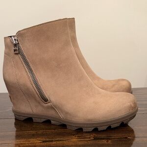 Sorel Women's Beige Ankle Booties